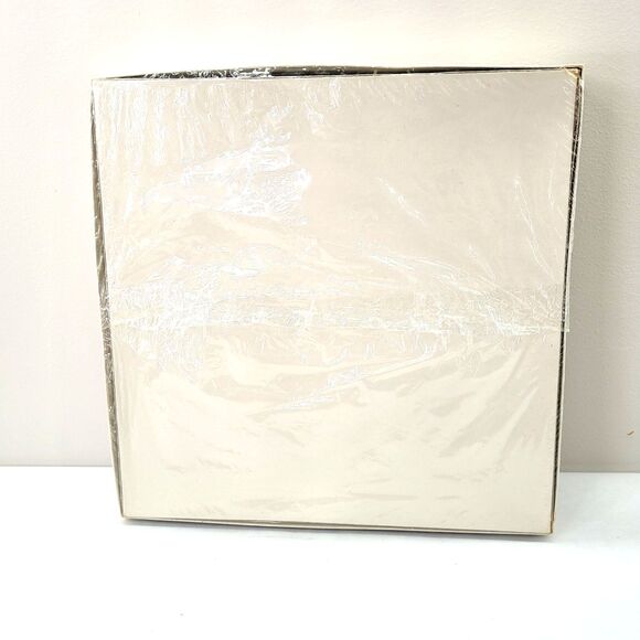 Vintage Barbie COLORFORMS Dress Up Game - New Sealed Original Packaging! Ages 3+ - Picture 2 of 9